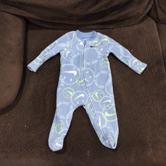 Nike Fleece Footie Pajamas Size 3m Girls - Picture 1 of 4